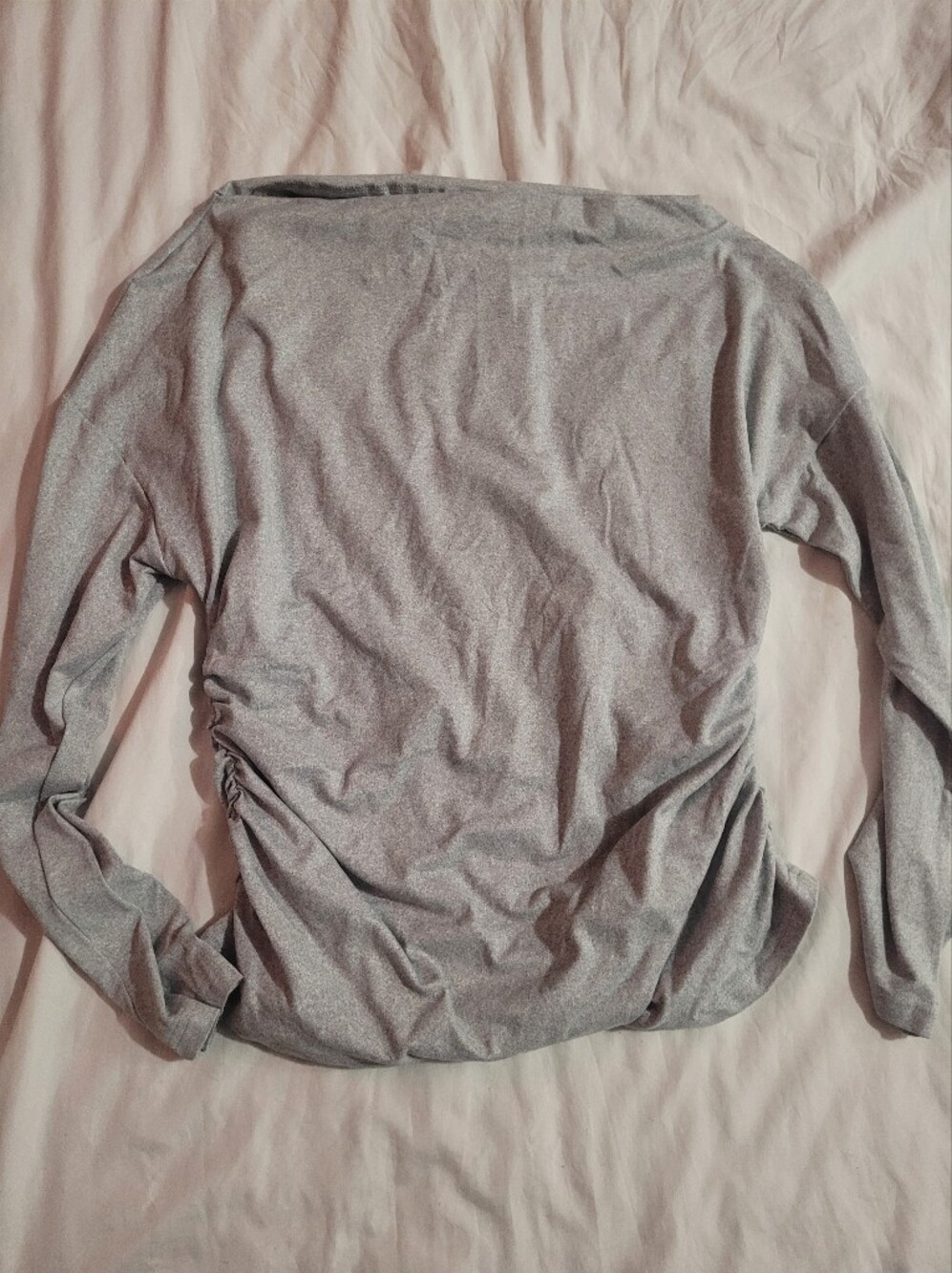 Women's Long-Sleeve Boatneck Top in Light Gray